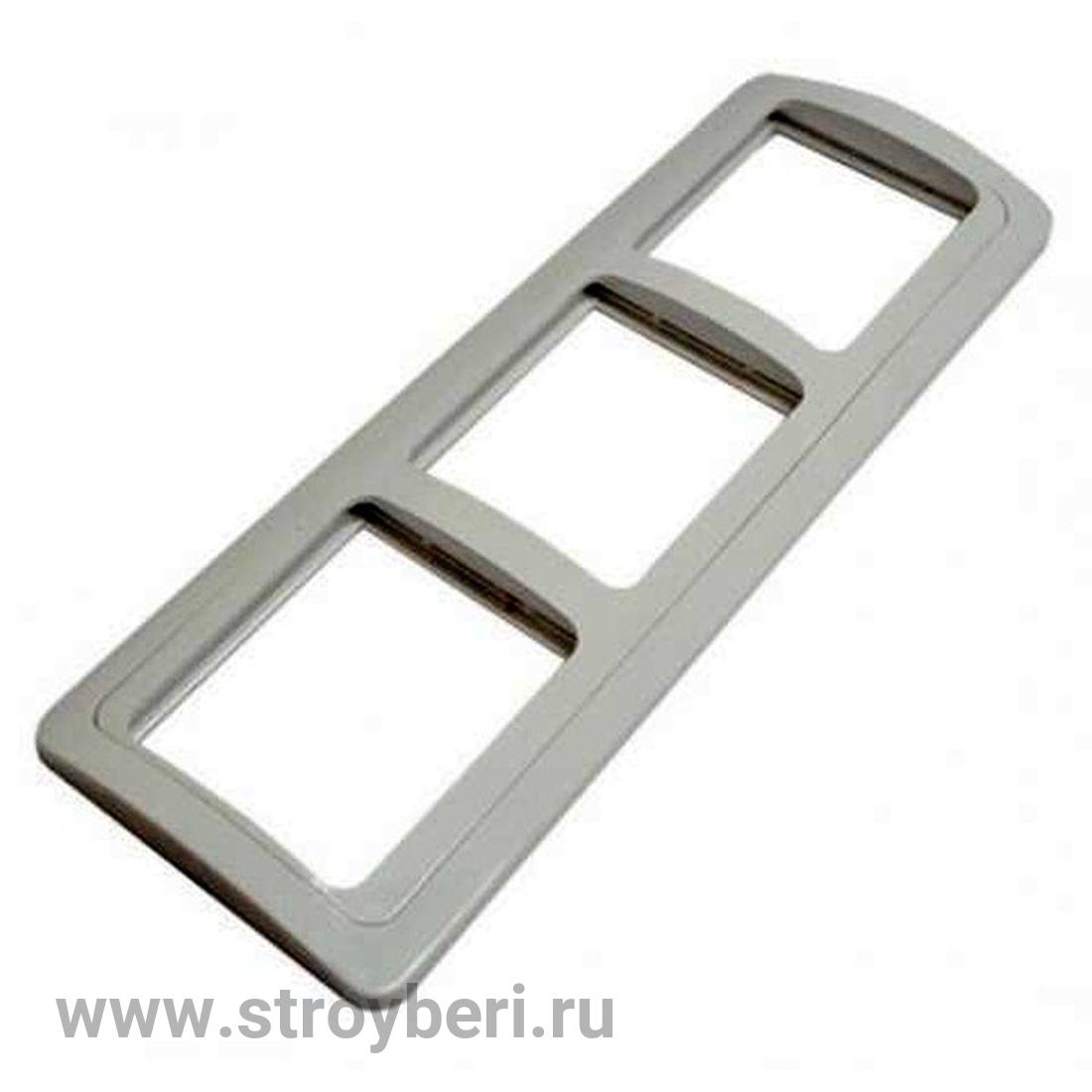 SQ1804-0019 Рамка 3-ая горизонтальная белая 'Валдай' TDM