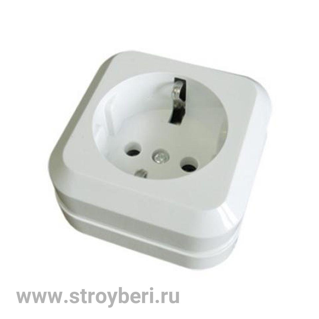 SQ1801-0015 Розетка 2П+З открытой установки IP20 16А, белая ''Ладога'' TDM